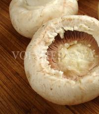 Ciuperci coapte cu creveți Pecheritsy copte cu creveți la cuptor